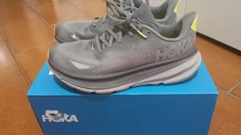 Brugt Hoka Clifton 9 GTX bike