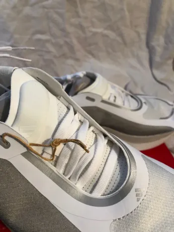 Used Adidas Hyperboost Edge bike — image 8 of 9