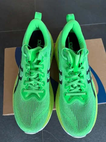 Used Asics Superblast 2 bike — image 2 of 8
