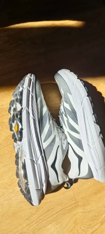 Used Hoka Mafate Speed 4 Lite bike — image 3 of 4