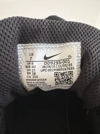 Used Nike Downshifter 12 bike — image 6 of 7