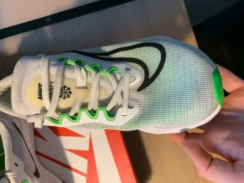 Used Nike Zoom Fly 5 bike — image 6 of 11