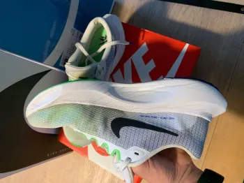 Used Nike Zoom Fly 5 bike — image 9 of 11