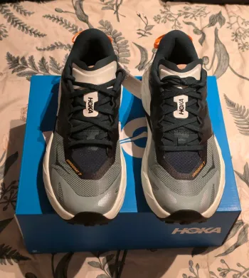 Used Hoka sneakers size 42.5 bike — image 4 of 13
