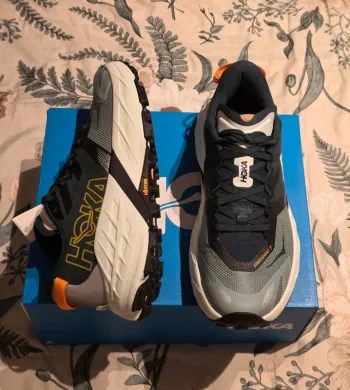 Used Hoka sneakers size 42.5 bike — image 5 of 13