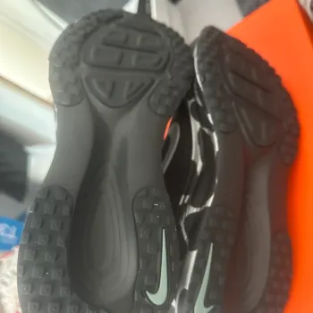 Used Nike Vomero 18 bike — image 9 of 9