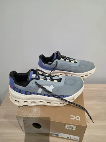On Running Cloudmonster bike usato — immagine 2 di 5