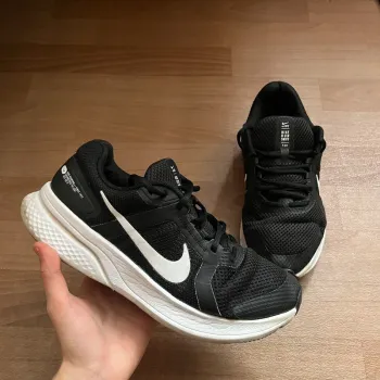 Nike Run Swift 2 bike usato