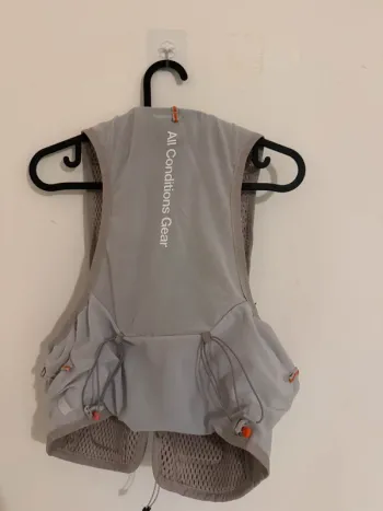 Używany Nike ACG Gilet d'hydratation bike — zdjęcie 4 z 4