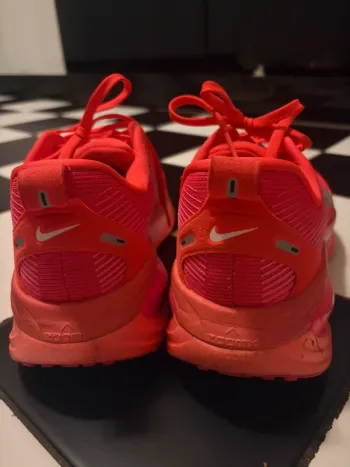 Used Nike Vomero 18 bike — image 5 of 9