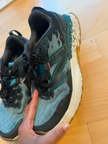 New Balance Hierro v7 bike de segunda mano — imagen 4 de 7