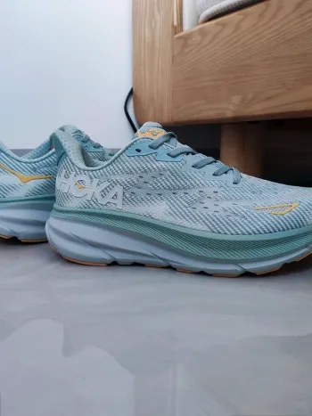 Gebrauchtes Hoka Chaussure blue taille 38 bike — Bild 4 von 5
