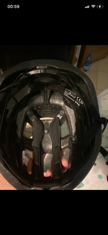 Used ABUS Helmet 2025 bike — image 6 of 6