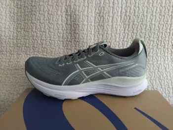 Asics Gel Kayano 32 bike usato — immagine 2 di 5