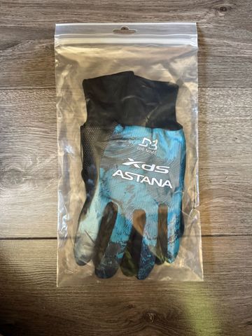 Tweedehands Biemme guanto invernale XDS-Astana Cycling Clothing