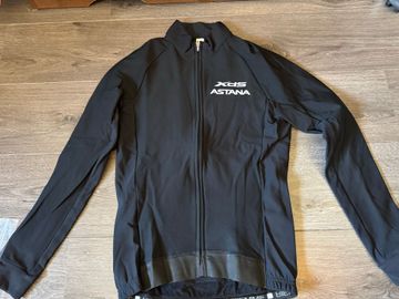 Tweedehands Biemme giubbino team XDS-Astana Cycling Clothing