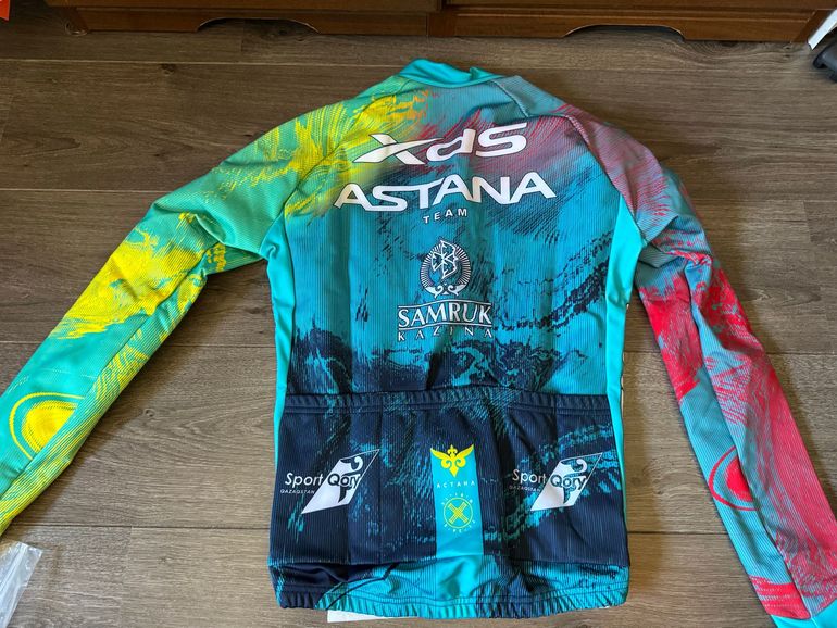 Brugt Biemme giacca XDS-Astana bike — billede 2 af 3