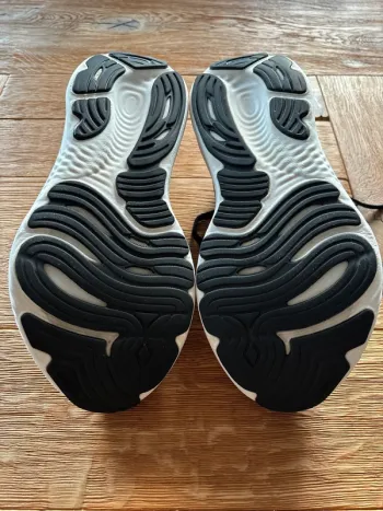 Used Brooks Glycerin 22 bike — image 8 of 10