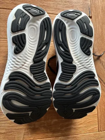 Used Brooks Glycerin 22 bike — image 9 of 10