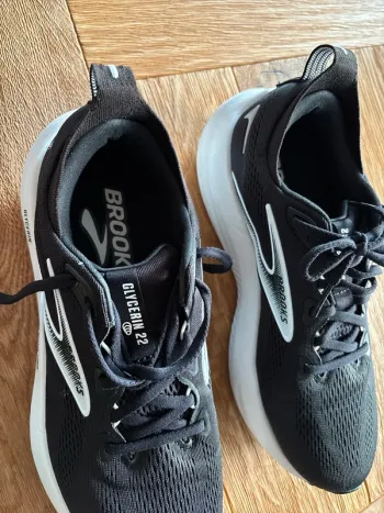 Used Brooks Glycerin 22 bike — image 6 of 10