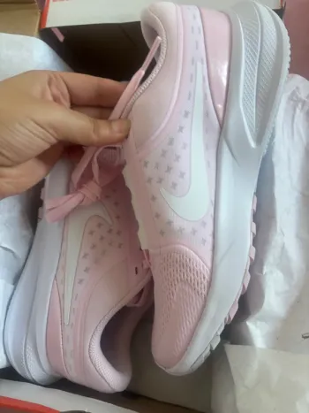 Used Rose Nike Baskets sport taille 38.5 bike — image 2 of 7