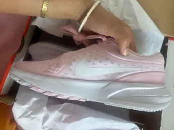 Used Rose Nike Baskets sport taille 38.5 bike — image 5 of 7