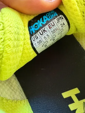Käytetty Hoka One One Femme Pointure 38, 5 bike — kuva 4 / 5