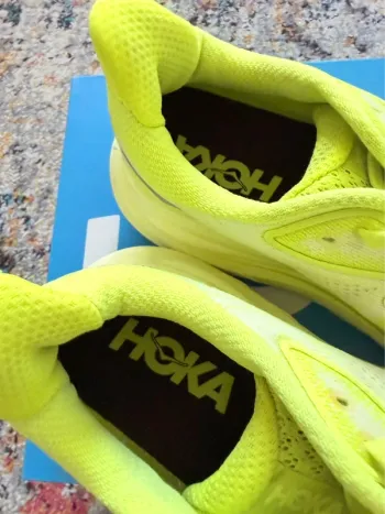 Käytetty Hoka One One Femme Pointure 38, 5 bike — kuva 3 / 5