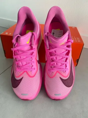 Gebrauchtes Nike Zoom Fly 6 bike — Bild 2 von 10
