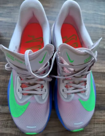 Used 100% Nike Zoom Fly 6 bike — image 10 of 14