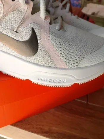 Gebrauchtes Nike Zoom bike — Bild 2 von 8