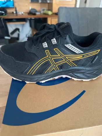 Asics Gel Venture 9 bike usato — immagine 7 di 10