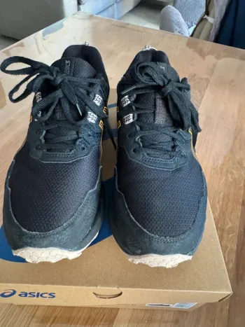 Asics Gel Venture 9 bike usato — immagine 2 di 10