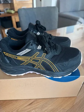 Asics Gel Venture 9 bike usato