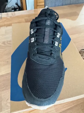 Asics Gel Venture 9 bike usato — immagine 6 di 10