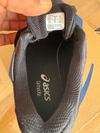 Asics Gel Venture 9 bike usato — immagine 5 di 10