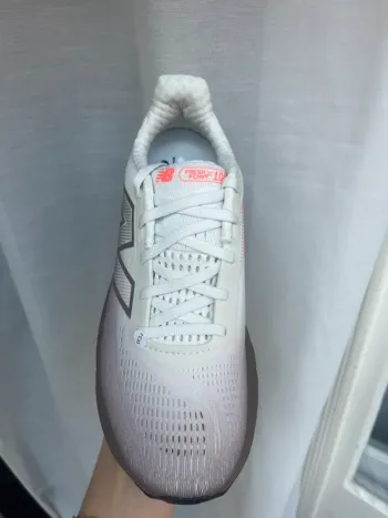 Gebrauchtes New Balance Fresh Foam X 1080 v14 bike — Bild 3 von 5