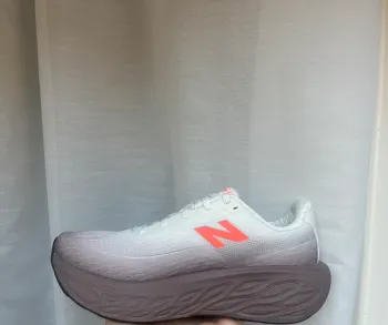 Gebrauchtes New Balance Fresh Foam X 1080 v14 bike