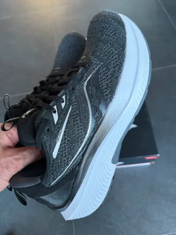 Gebrauchtes Saucony Echelon 9 bike — Bild 3 von 6