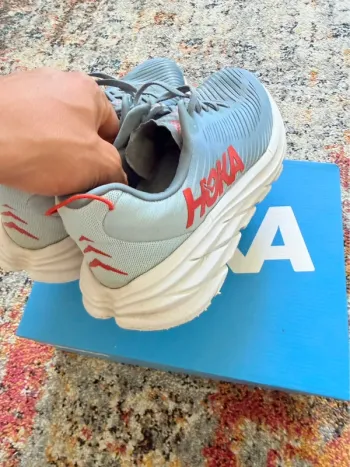 Used Hoka Rincon 3 bike — image 2 of 4