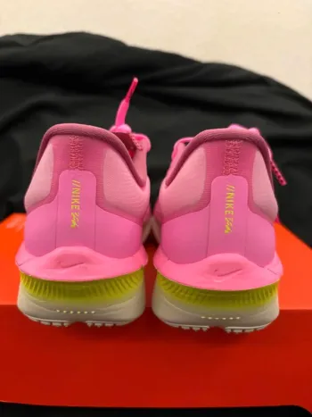 Używany Nike Zoom Fly 6 bike — zdjęcie 4 z 7