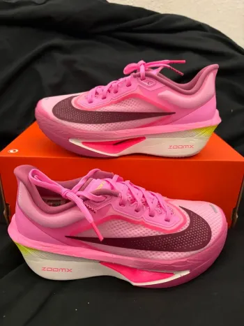 Used Nike Zoom Fly 6 bike