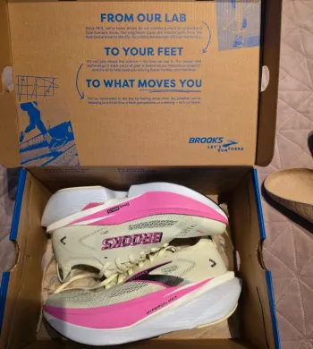 Tweedehands Brooks sneakers bike — afbeelding 11 van 12