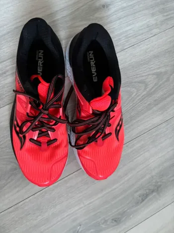 Używany Saucony Guide ISO bike — zdjęcie 3 z 8