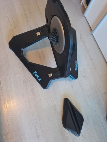 Käytetty Tacx Neo 2T Motion Plates 2024 bike
