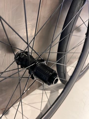 Used Syncros Capital 1.0 35 2025 bike — image 2 of 5