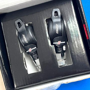 Campagnolo Record Leve Cambio TT Drivetrain & Pedals usato