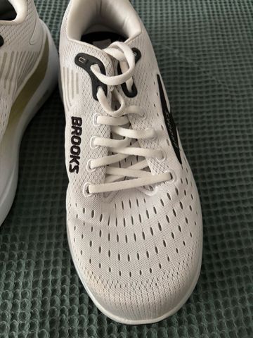 Used Brooks Ghost Max 3 bike — image 3 of 6