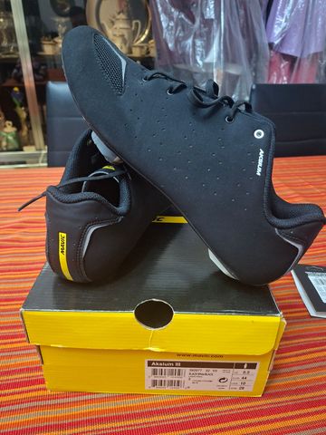 Used Mavic Aksium III 2021 Cycling Shoes