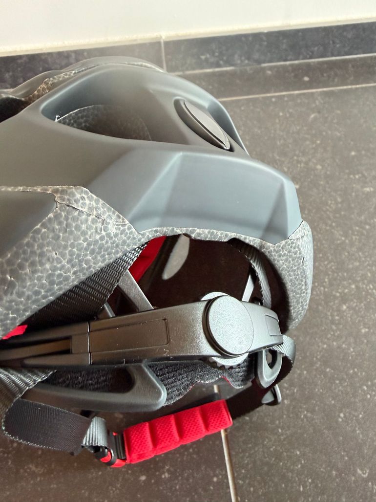 Brugt POC Omne Raceday Helmet bike — billede 10 af 11